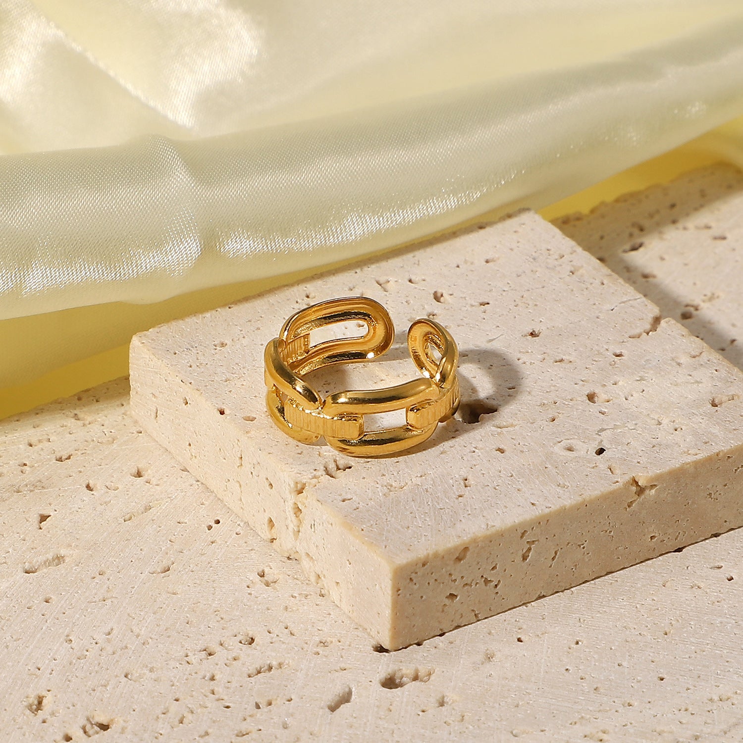 Stella Ring